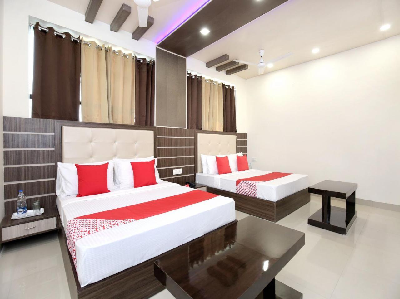 Oyo 12354 Hotel Sangreela Amritsar Exterior foto